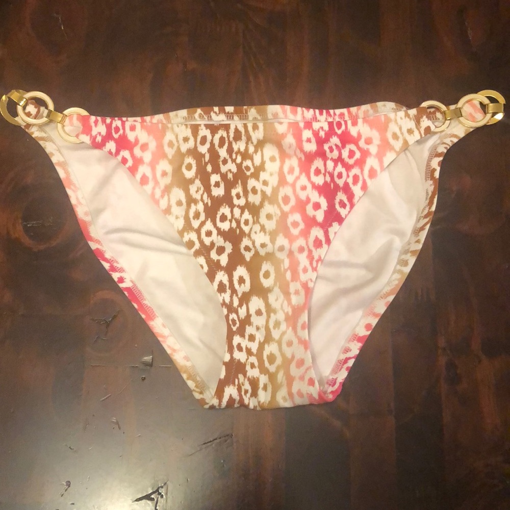 Victoria’s Secret cheetah bikini bottoms